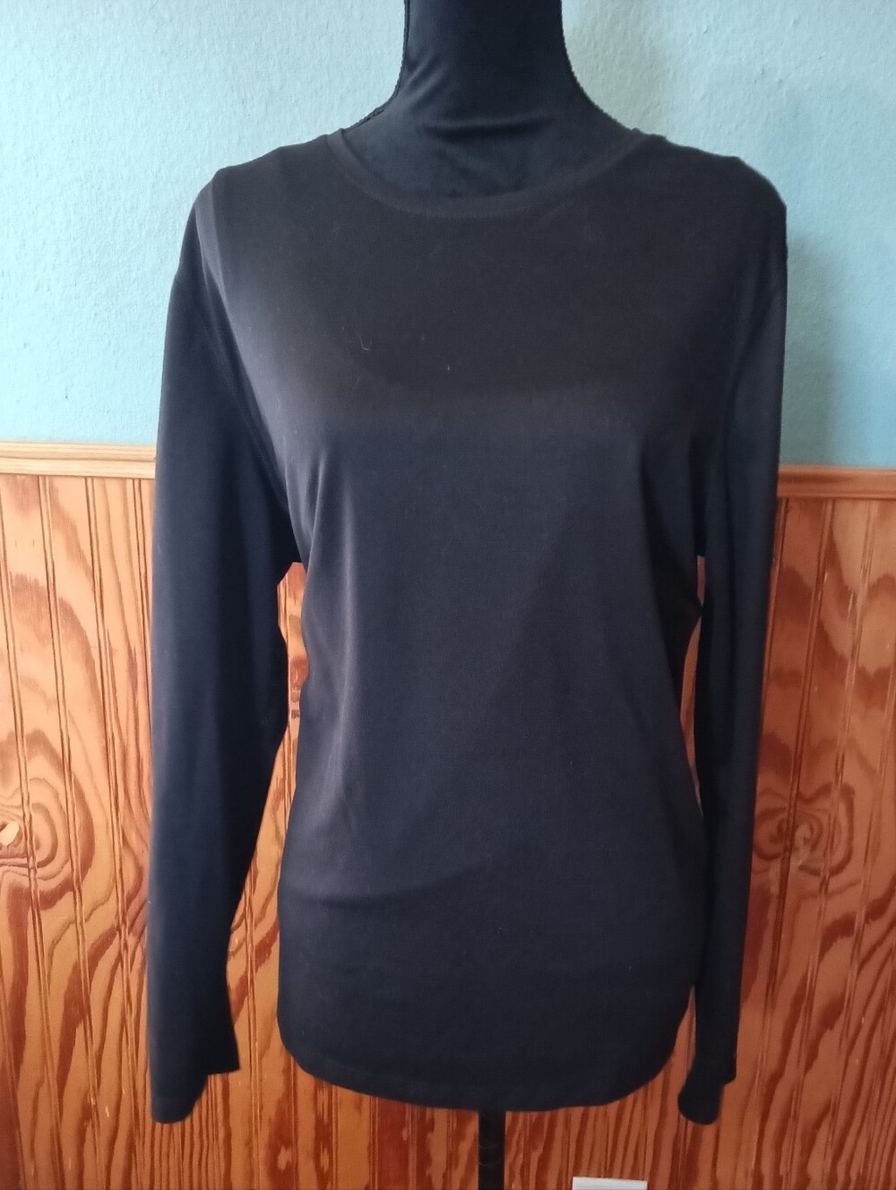 Black womans Athletic Top